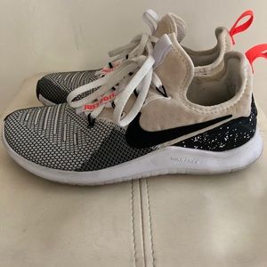 Nike Free TR8